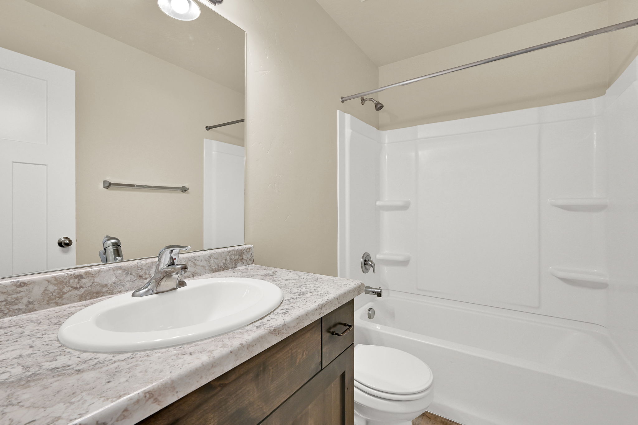 2nd Full Bathroom