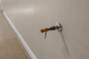 Detailed view of baseboards