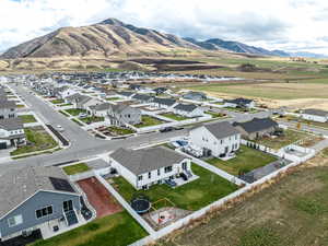 Part of the Elk Mountain HOA with access to great amenities