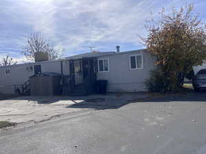 View of manufactured / mobile home