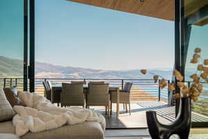 Balcony featuring a mountain view