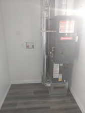 Utilities with heating unit