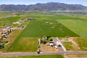 Overview of rural landscape with a mountainous background