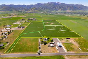 View of rural area with mountains and property boundaries highlighted