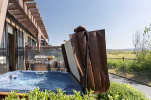 Exterior view of a jacuzzi