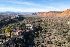 Aerial view of property's location with mountains