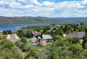 Bird's eye view of a water and mountain view