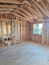 Misc room with lofted ceiling