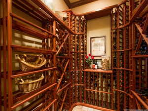Wine cellar with ornamental molding