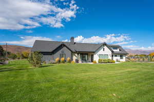 Aerial view of property and surrounding area