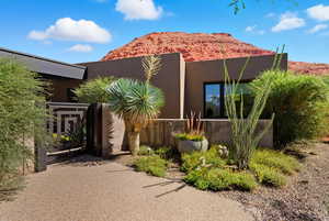 Front View Outside Courtyard View