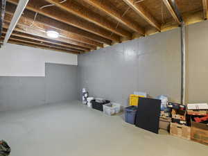 HUGE storage area / shop