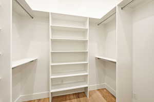 Walk in closet 2