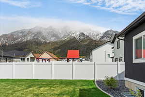 View of yard featuring a mountain view
