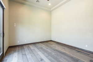 office or could be a bedroom as well.