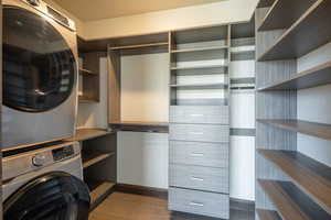 Casita closet with washer and dryer