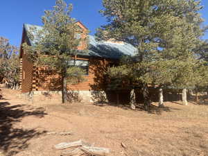 View of home's exterior