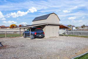 Shed/carport