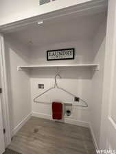 Laundry includes washer/dryer