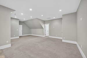 1-Bed Loft Above Garage