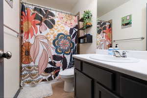 2nd floor hall bathroom with tub/shower combo.