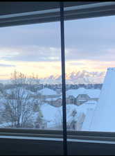 Window by entryway chandelier - Winter