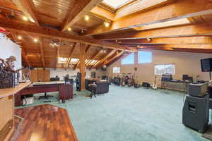 Upper Bonus Room – Music StudioHuge vaulted room w/ skylights.