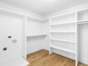 Primary walk-in closet with laundry hook-ups
