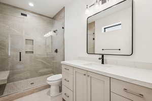 Main level ensuite bathroom (#1)