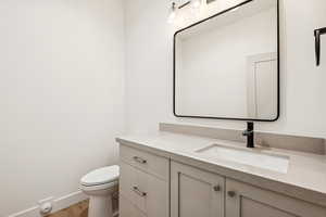 Main level 1/2 Bathroom (#3)