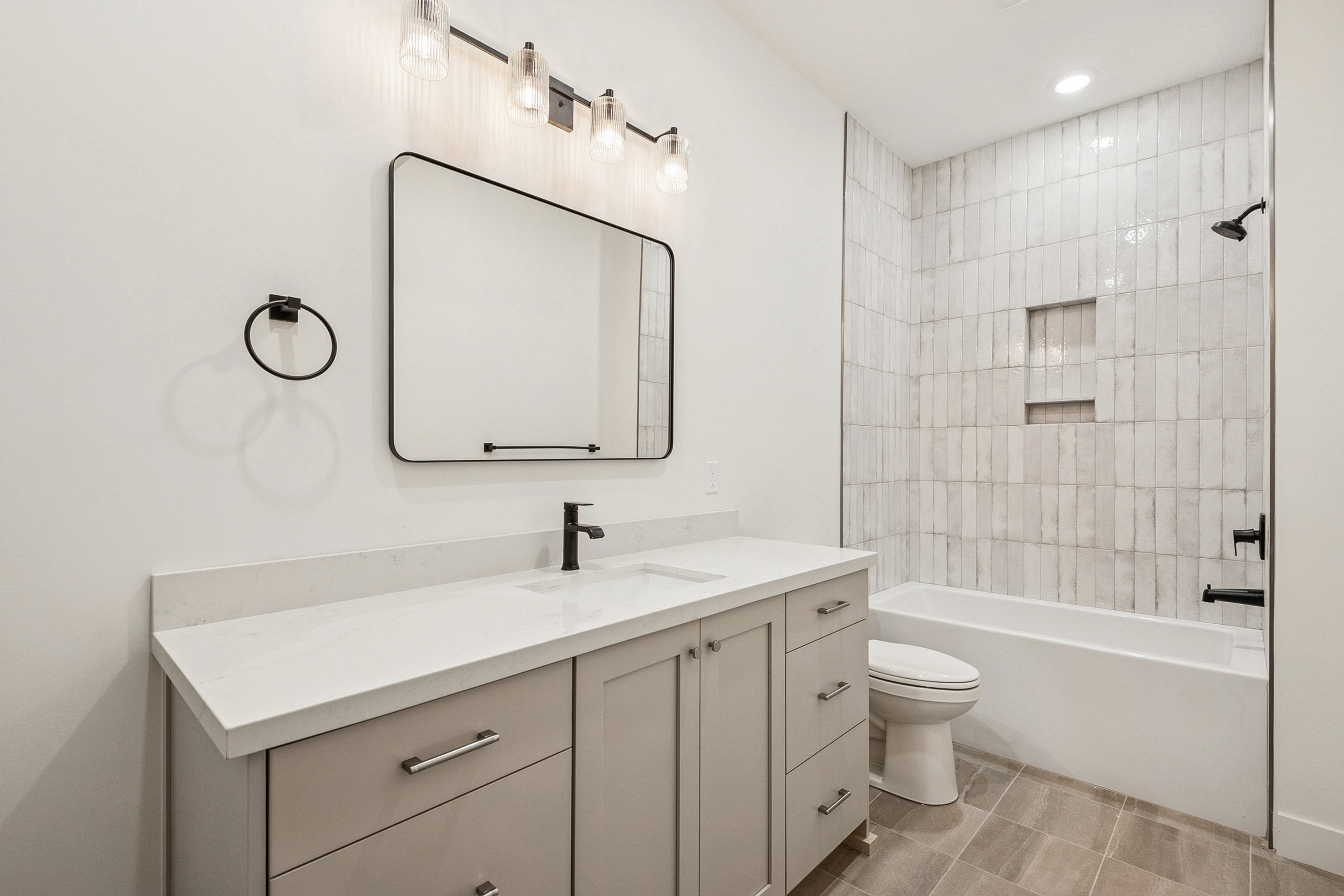 Main level bathroom (#2)