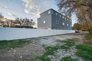 View of home's exterior