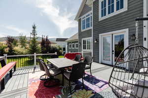 Deck featuring outdoor dining area