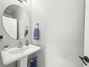 Bathroom with a sink