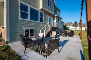 View of patio with outdoor lounge area