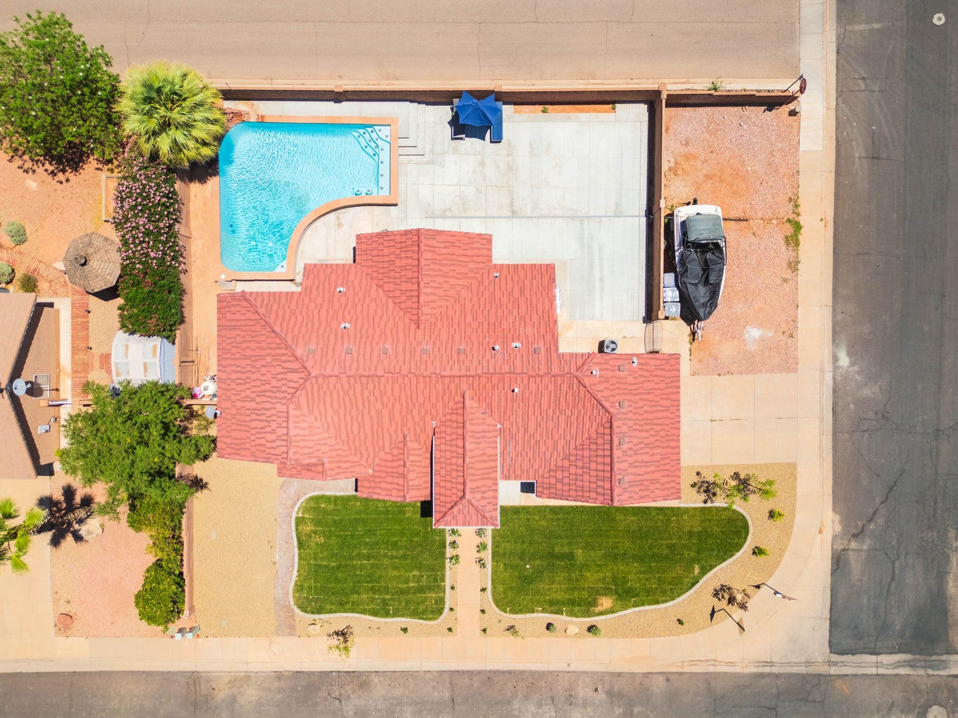 Bird's eye view of a pool