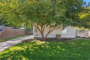 View of home's exterior