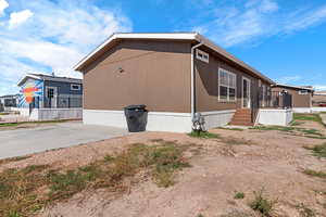 View of side of home