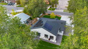 Aerial view of property and surrounding area