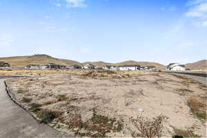 View of yard featuring a mountain view