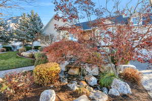 View of front of house with a front lawn