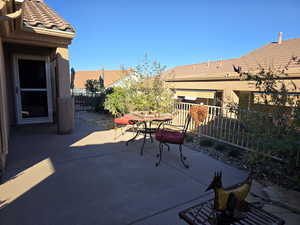 View of front patio / terrace featuring outdoor dining space