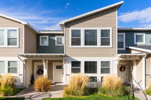 View of front of house featuring a porch