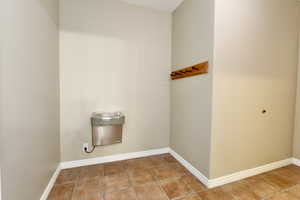 Entry from garage with drinking fountain