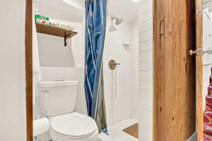 North Side Bsmnt Bathroom