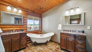 Ensuite Primary Bathroom