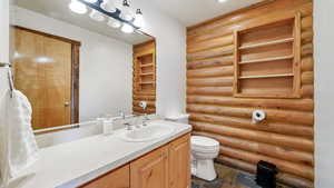 Jack and jill ensuite bathroom located next to the 2nd main level bedroom