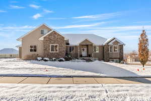 Formal Living, 4 family rooms! Family on the main, Family upstairs and 2 family rooms downstairs.