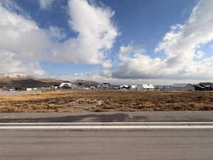 View of yard with a residential view