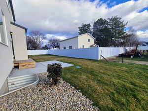 NO peek a boo neighbor here!